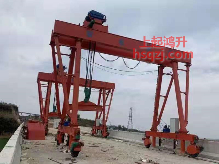 80噸輪胎式提梁機(jī)租賃|80噸輪胎龍門(mén)吊出租